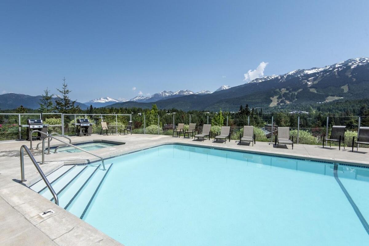 Ironwoods On Blueberry Hill By Whistler Blackcomb Vacation Rentals Ngoại thất bức ảnh