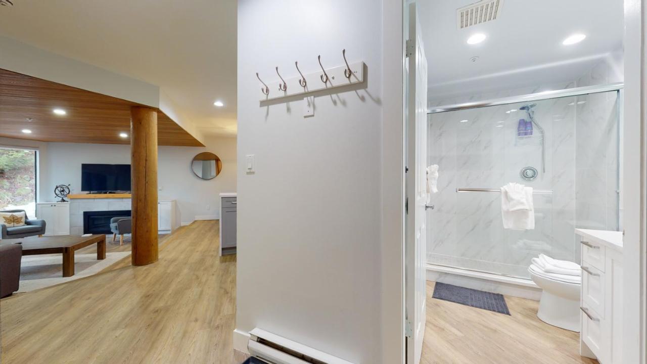 Ironwoods On Blueberry Hill By Whistler Blackcomb Vacation Rentals Ngoại thất bức ảnh