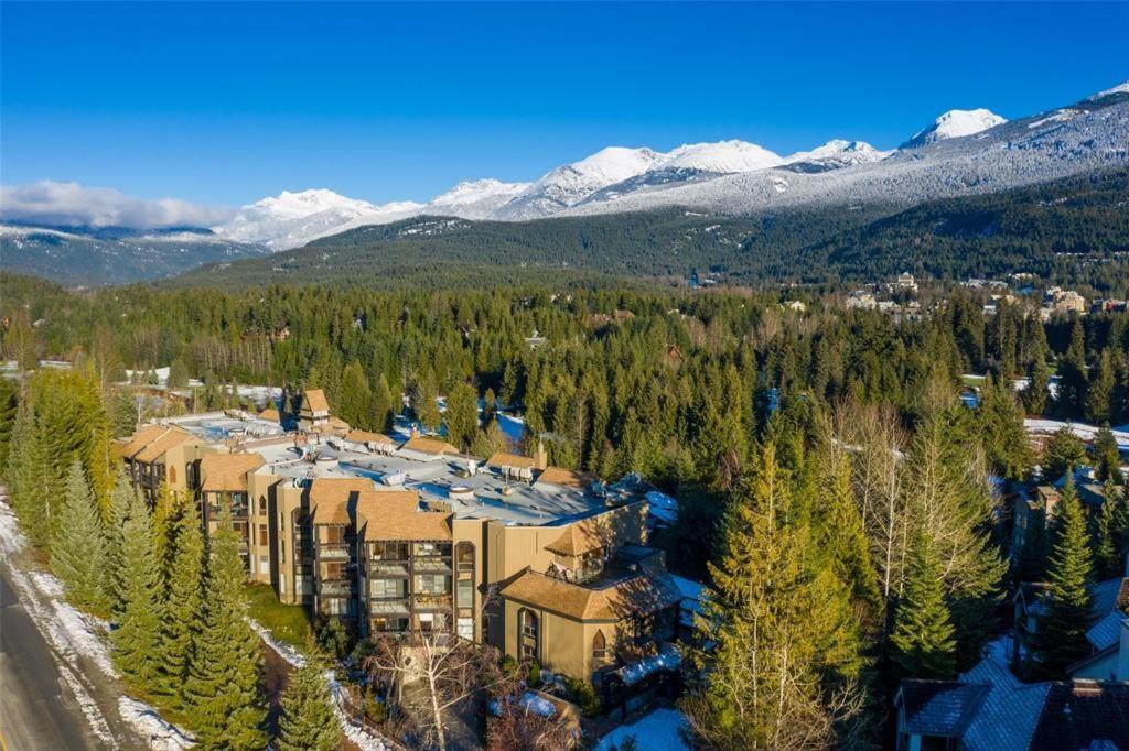 Ironwoods On Blueberry Hill By Whistler Blackcomb Vacation Rentals Ngoại thất bức ảnh